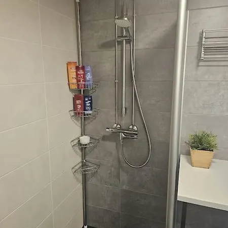 Appartement Ilmastoitu 4 Makuuhuoneen Asunto Kantakaupungissa Helsinki