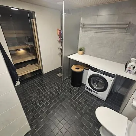 Apartment Ilmastoitu 4 Makuuhuoneen Asunto Kantakaupungissa