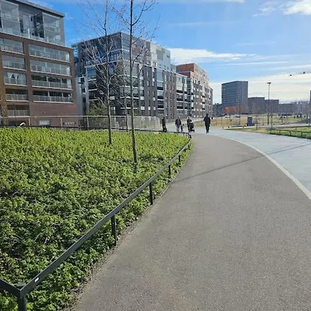 Apartment Ilmastoitu 4 Makuuhuoneen Asunto Kantakaupungissa *