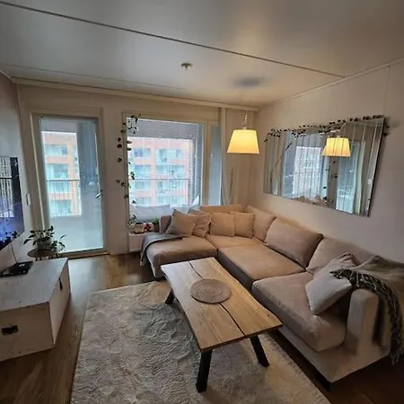 Apartment Ilmastoitu 4 Makuuhuoneen Asunto Kantakaupungissa *
