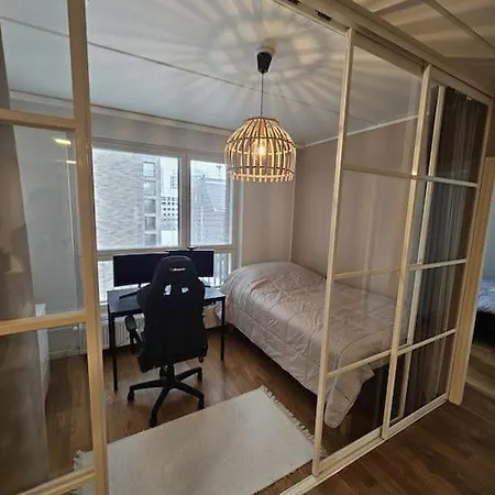 Apartment Ilmastoitu 4 Makuuhuoneen Asunto Kantakaupungissa Helsinki